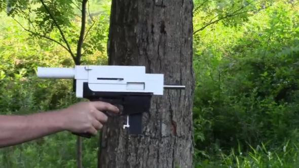 Напечатан самозарядный биоразлагаемый пистолет на 3D принтере