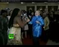 клинтониха потанцевала в ЮАР
